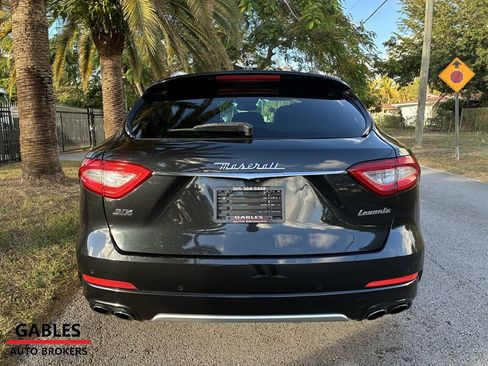 Used 2018 Maserati Levante S GranLusso image 18