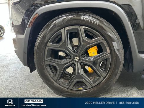 Used 2023 Rivian R1S Adventure AWD/4WD image 13