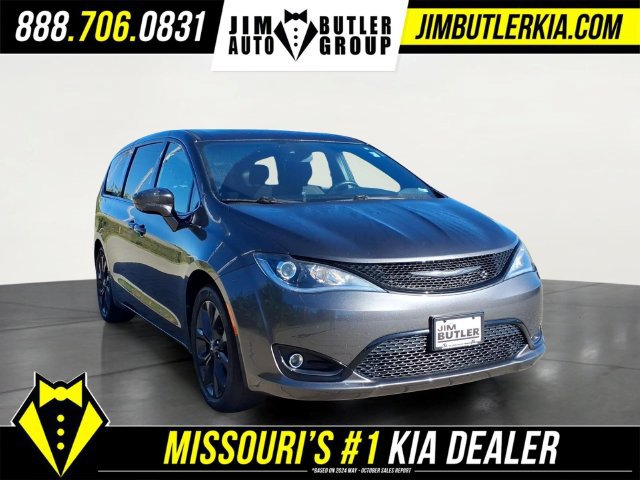 Used 2019 Chrysler Pacifica Touring Plus w/ S Appearance Package FWD image 25