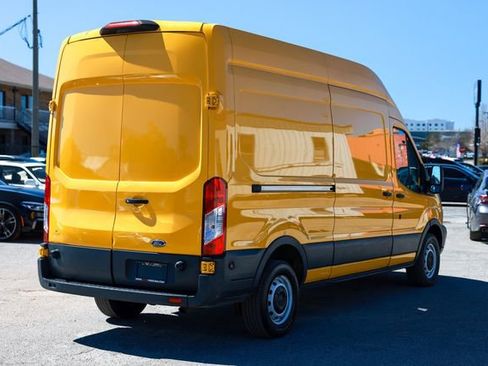Used 2018 Ford Transit 250 148 High Roof image 16