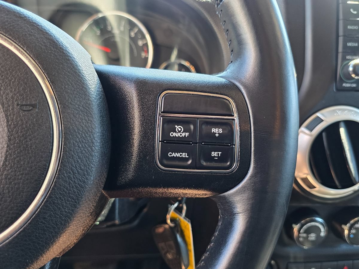Used 2013 Jeep Wrangler Rubicon w/ PWR Convenience Group AWD/4WD image 31