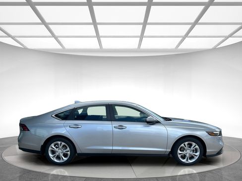 New 2025 Honda Accord LX image 6