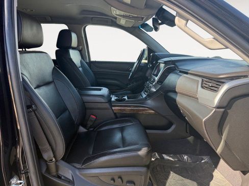 Used 2020 Chevrolet Tahoe LT w/ Luxury Package image 8