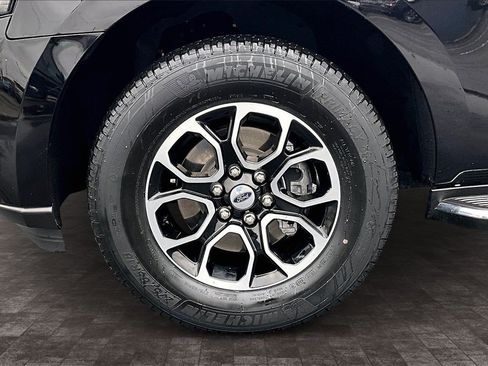 Used 2022 Ford Expedition XLT image 35