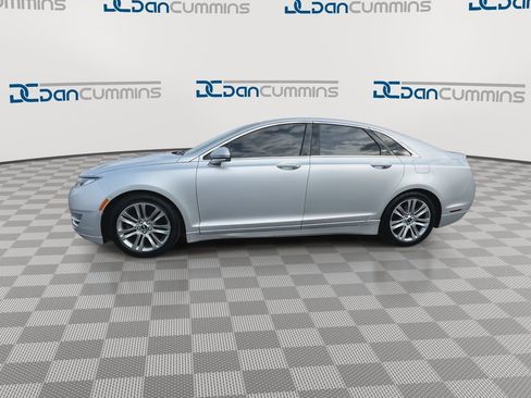 Used 2016 Lincoln MKZ w/ Equipment Group 200A Select FWD image 5