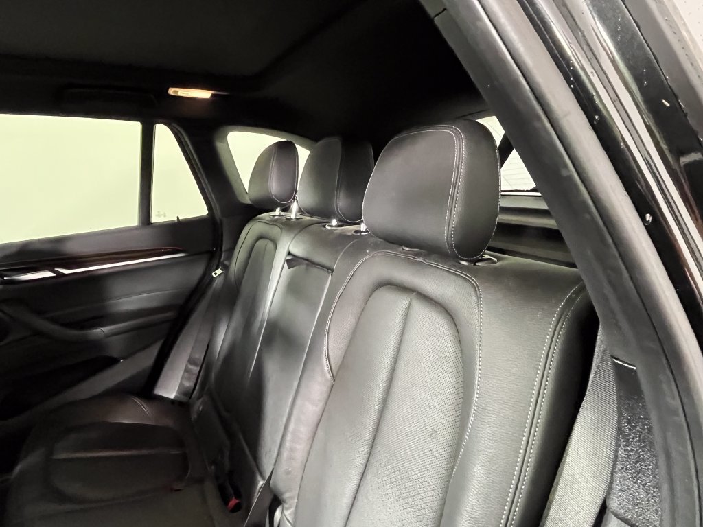 Used 2017 BMW X1 xDrive28i AWD/4WD image 4