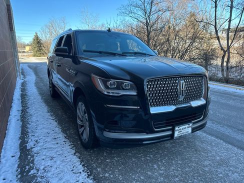 Used 2023 Lincoln Navigator L 4WD image 9