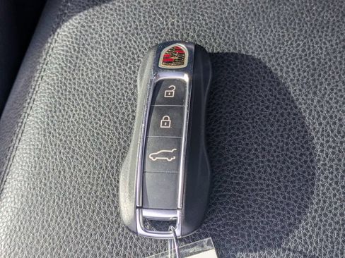 Used 2024 Porsche Cayenne AWD/4WD image 29