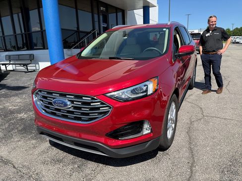 Used 2021 Ford Edge SEL w/ Convenience Package AWD/4WD image 1