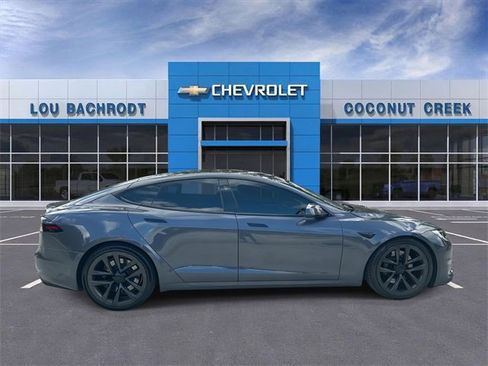 Used 2022 Tesla Model S image 9