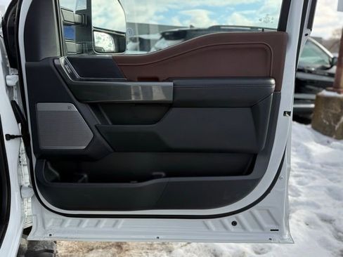 Certified 2022 Ford F150 Lariat w/ Equipment Group 502A High image 19