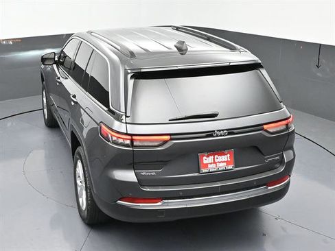 Used 2022 Jeep Grand Cherokee Limited AWD/4WD image 43