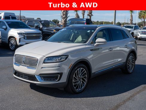 Used 2020 Lincoln Nautilus Reserve w/ Equipment Group 201A image 7