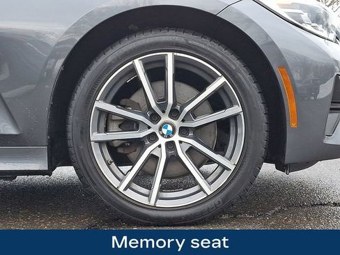 Used 2021 BMW 330i xDrive Sedan w/ Convenience Package image 11