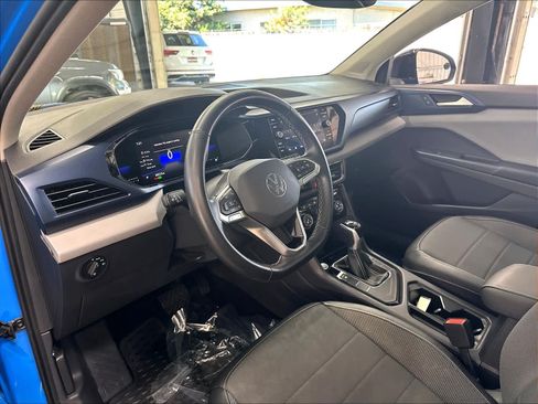 Used 2023 Volkswagen Taos SE w/ Panoramic Sunroof Package FWD image 20