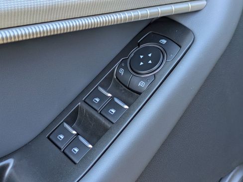 New 2026 Ford Explorer Active w/ Active Comfort Package image 10