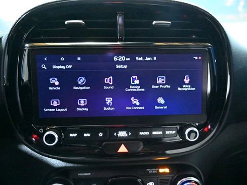 Used 2024 Kia Soul GT-Line image 32