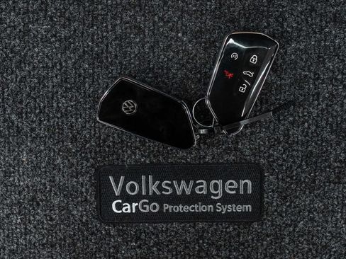 Used 2024 Volkswagen Atlas Cross Sport SEL R-Line AWD/4WD image 55