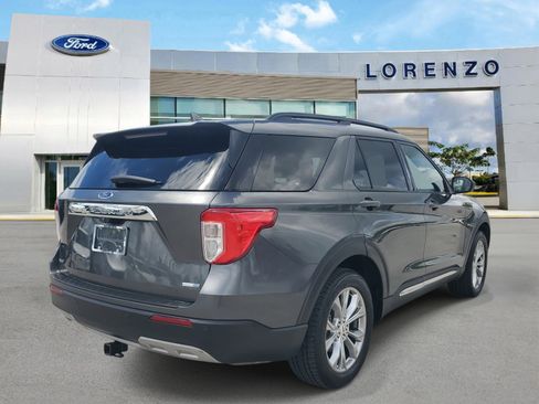 Used 2020 Ford Explorer XLT w/ Equipment Group 202A image 5