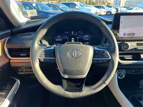 Used 2025 Toyota Grand Highlander Platinum image 15