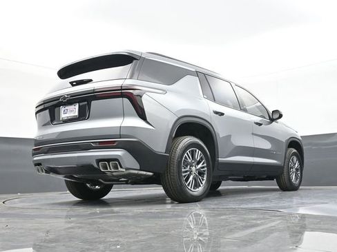 New 2026 Chevrolet Traverse LT w/ Driver Confidence Package image 45