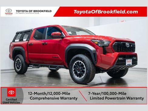 Certified 2025 Toyota Tacoma TRD Off-Road image 1