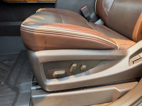 Used 2016 Chevrolet Silverado 1500 High Country AWD/4WD image 15