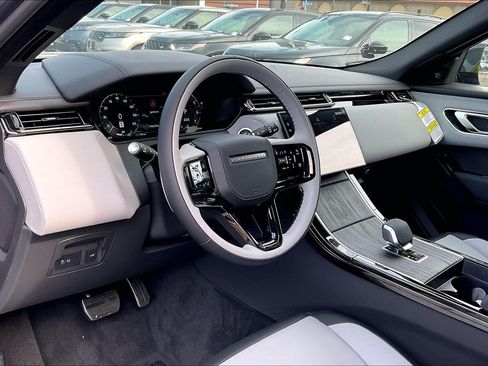 New 2026 Land Rover Range Rover Velar Dynamic SE AWD/4WD image 10