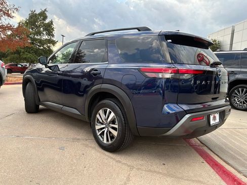 Used 2026 Nissan Pathfinder SL AWD/4WD image 8