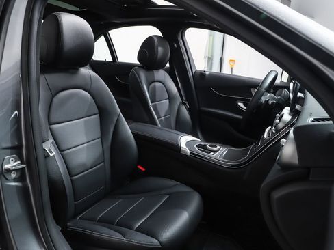 Used 2019 Mercedes-Benz C 300 4MATIC Sedan image 10