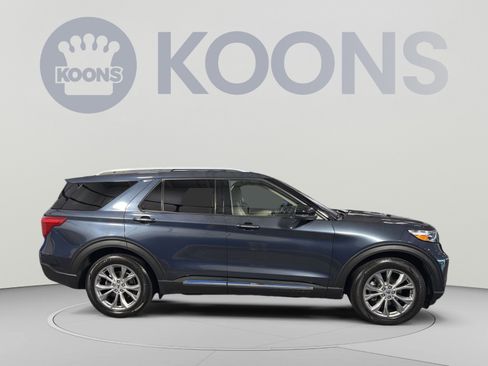 Used 2022 Ford Explorer Limited w/ Equipment Group 301A RWD image 7