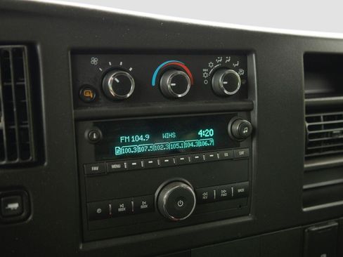 Used 2025 Chevrolet Express 2500 w/ Driver Convenience Package RWD image 7