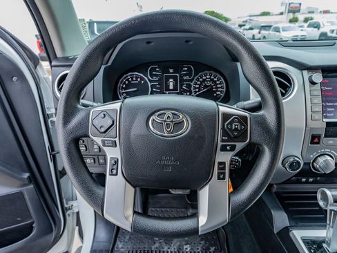 Used 2021 Toyota Tundra SR5 w/ SR5 Upgrade Package AWD/4WD image 19