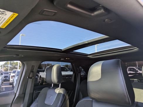 Used 2020 Ford Edge ST w/ Equipment Group 401A image 16