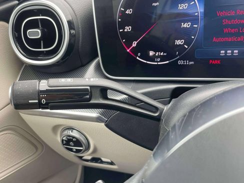 Used 2025 Mercedes-Benz C 300 4MATIC Sedan image 22