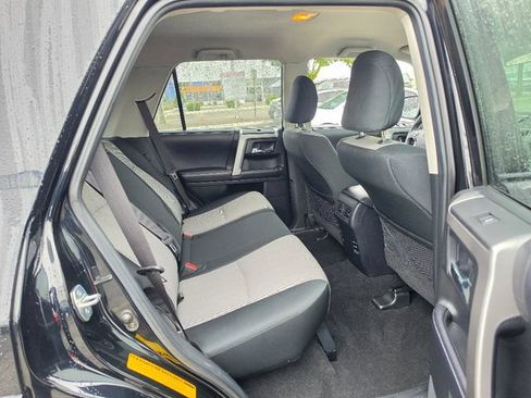 Used 2018 Toyota 4Runner SR5 AWD/4WD image 14