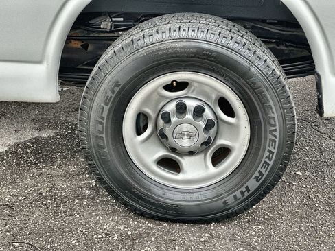 Used 2019 Chevrolet Express 2500 Work Van w/ Driver Convenience Package image 31