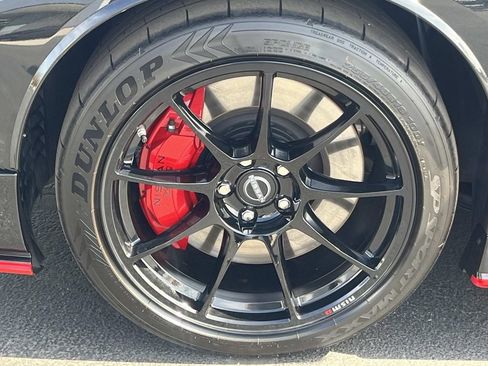 Used 2024 Nissan Z NISMO w/ Floor Mat Package image 19