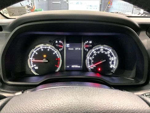 Used 2021 Toyota 4Runner Venture image 13