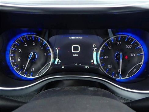 New 2026 Chrysler Pacifica Limited w/ Uconnect Theater Family Group AWD/4WD image 29