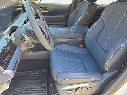 New 2026 INFINITI QX80 4WD w/ Sport Exterior Package image 15