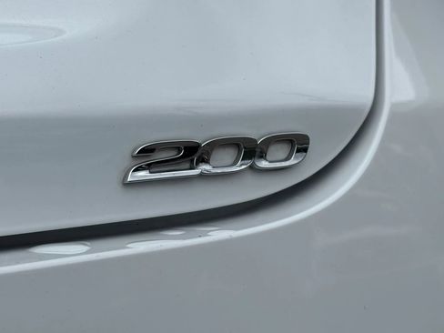 Used 2016 Chrysler 200 Limited w/ Convenience Group FWD image 23