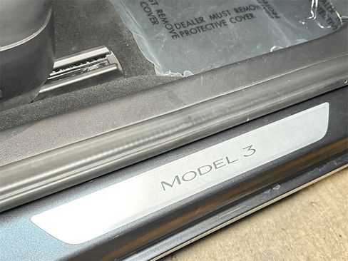 Used 2018 Tesla Model 3 Long Range image 11