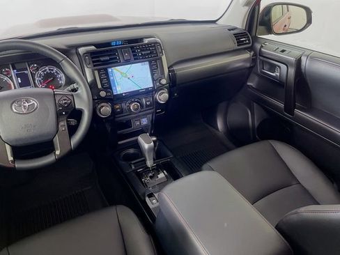 Used 2023 Toyota 4Runner TRD Off-Road Premium w/ Moonroof Package AWD/4WD image 25