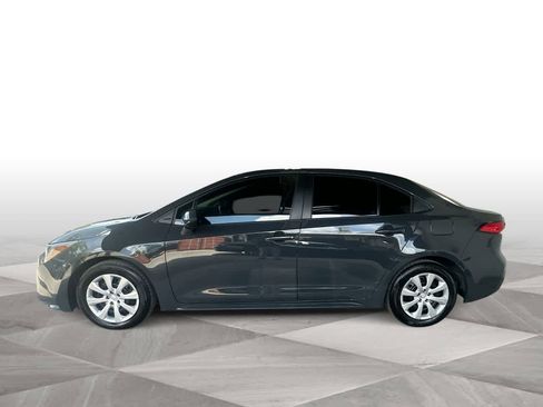 Used 2025 Toyota Corolla LE FWD image 5