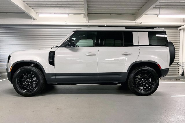 New 2026 Land Rover Defender 110 S AWD/4WD image 3