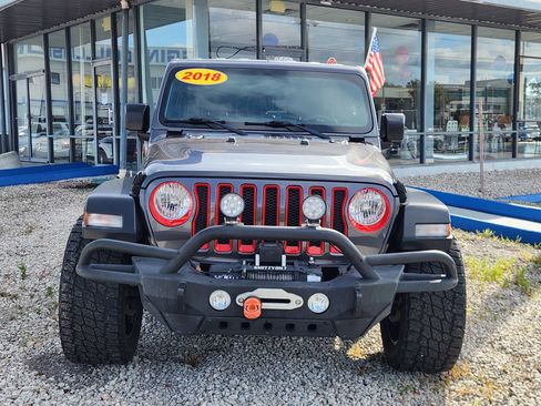 Used 2018 Jeep Wrangler Unlimited Sport S image 3