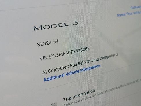 Used 2023 Tesla Model 3 Standard Range RWD image 23
