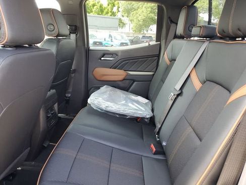 New 2026 GMC Canyon AT4 AWD/4WD image 11