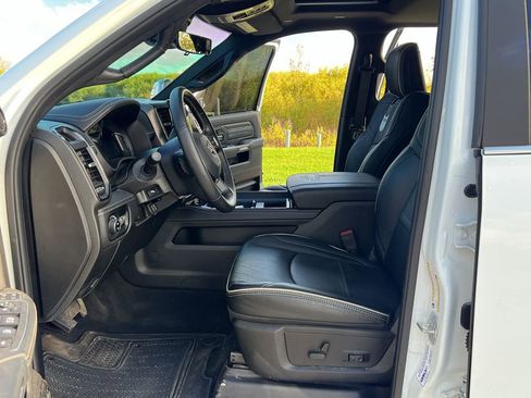 Used 2024 RAM 2500 Limited image 16